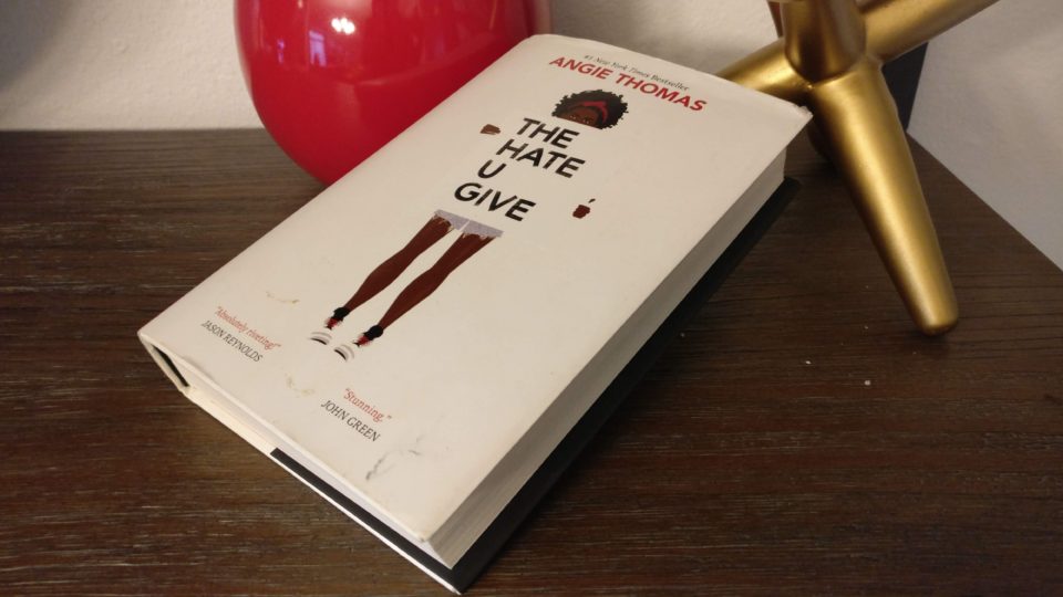hate-u-give-by-angie-thomas-book